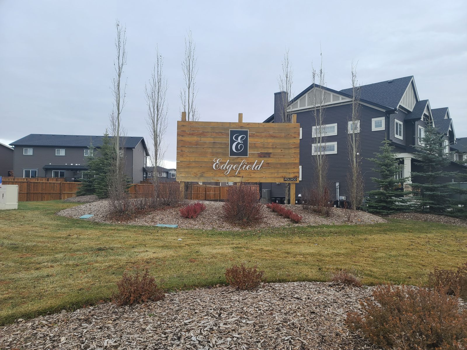 Edgefield Strathmore community sign